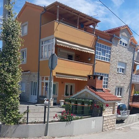 Apartment Radalj Kaštela Zewnętrze zdjęcie