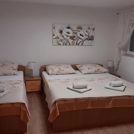 Apartment Radalj Kaštela Zewnętrze zdjęcie