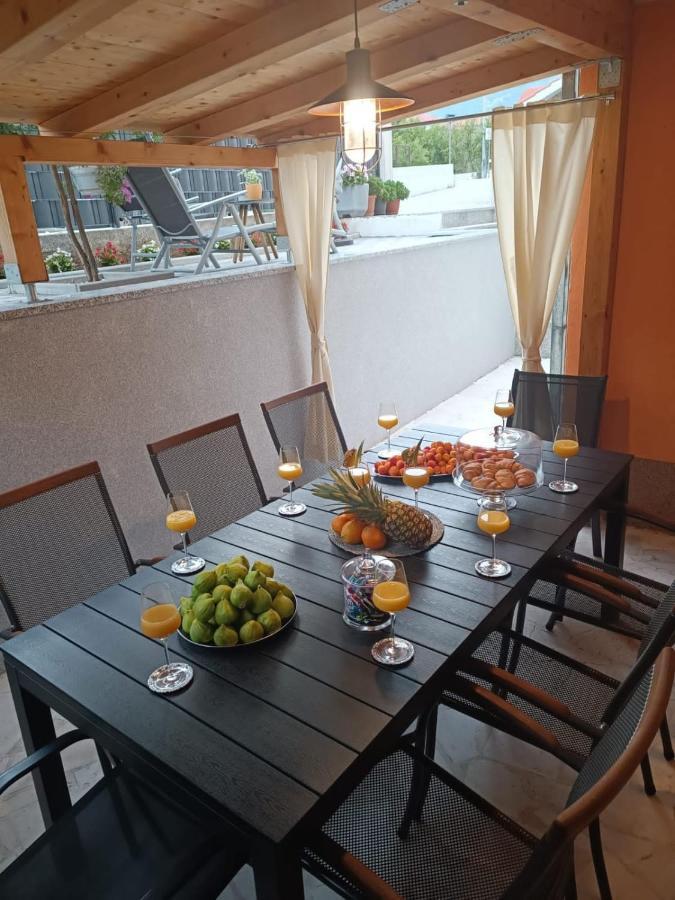 Apartment Radalj Kaštela Zewnętrze zdjęcie